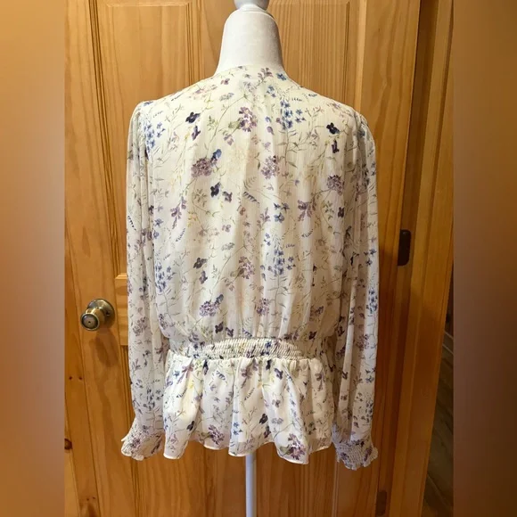 Express Floral V-neck Peplum Top women’s XL - Picture 2 of 12